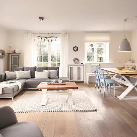 Tidenhus Flut Feriehus *